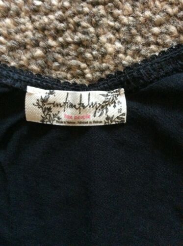Free People Side of Sass Body - LadyBird rot oder schwarz - verschiedene Größen - Bild 2 von 32