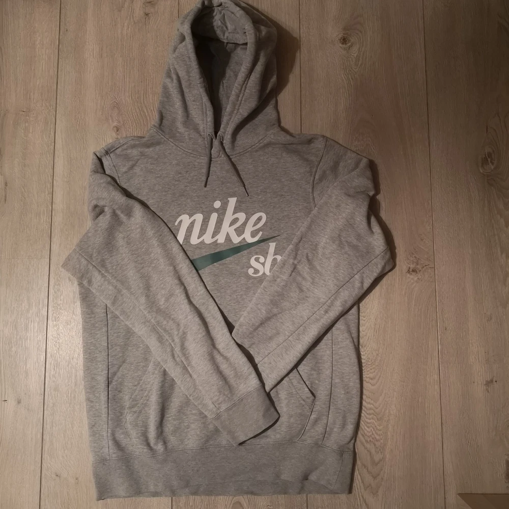 NIKE SB Grau Grün Retro  Gr S Hoodie Kapuzensweater Kapuzenpulli Sweater Vintage