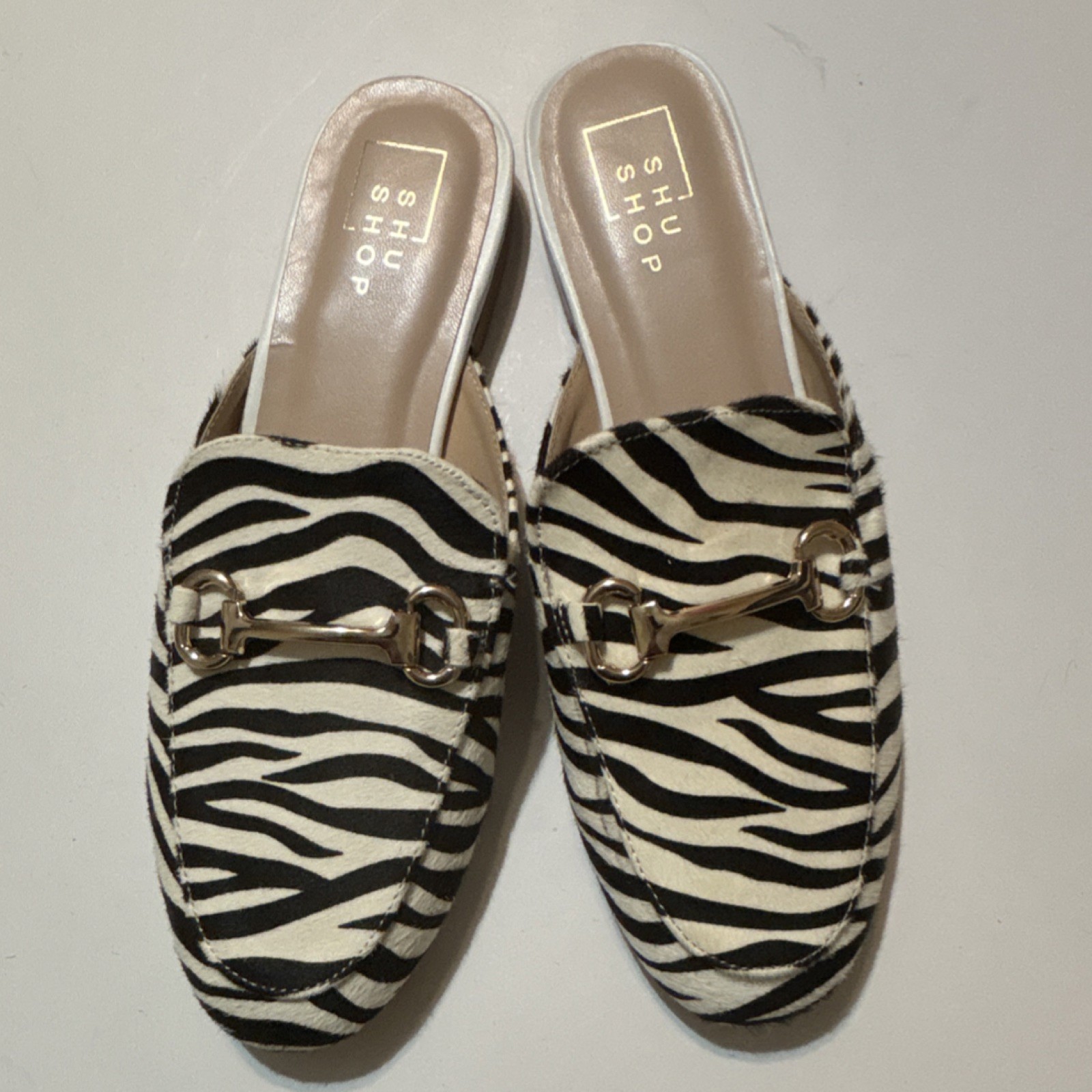 SHU SHOP Black White Zebra Print Horsebit Slip-On Flats Women's Size 7.5