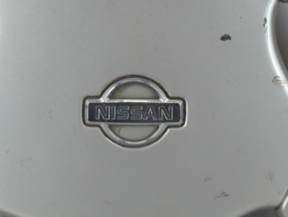 Оригинальный центральный колпак ступицы колеса 1994 Nissan Altima - Изображение 2 из 4