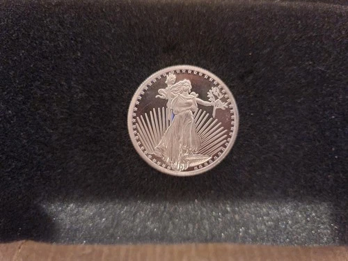1 oz silver round Silvertowne Saint Gaudens/Eagle .999 fine