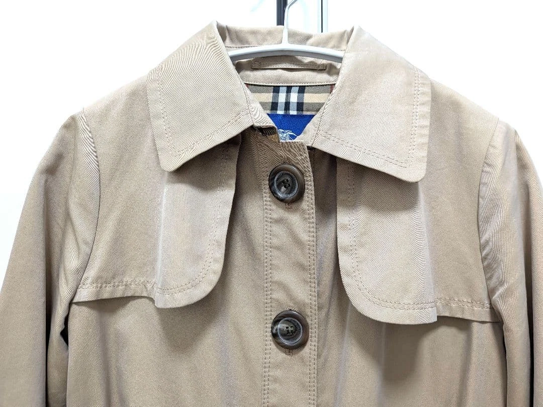 Gabardina BURBERRY BLUE LABEL beige cintura reunida línea A JP 36 US XS
