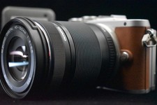 US Duty Paid Olympus E-PL8 Brown w/ lens Digital Mirrorless Camera 9231