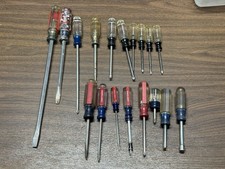 Lot Of 18 Craftsman Screwdriverstorx Etc.  See Pictures For Whats Included
