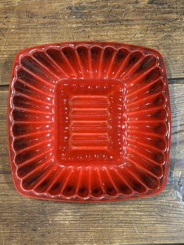 Vintage MCM Haeger 1044-S Ceramic Ashtray Vibrant Red Black Fade Square USA 6x6