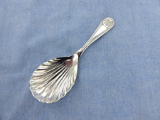 A VINTAGE  STERLING SILVER FIDDLE BACK TEA CADDY SPOON  BIRMINGHAM 1971.
