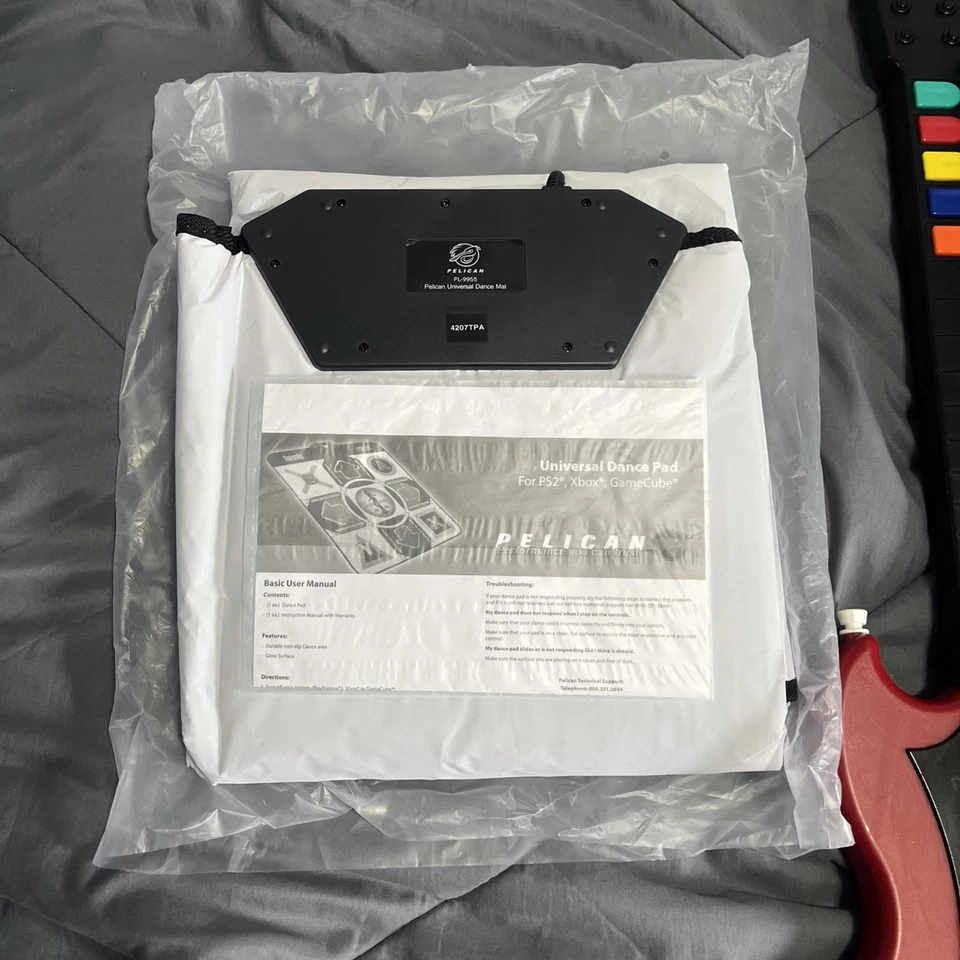 Guitar Hero PS2 Lote 3 Rojo Octano Cableado PS2 Con Juego Y Pelican Dance Mate Foto 4 de 4