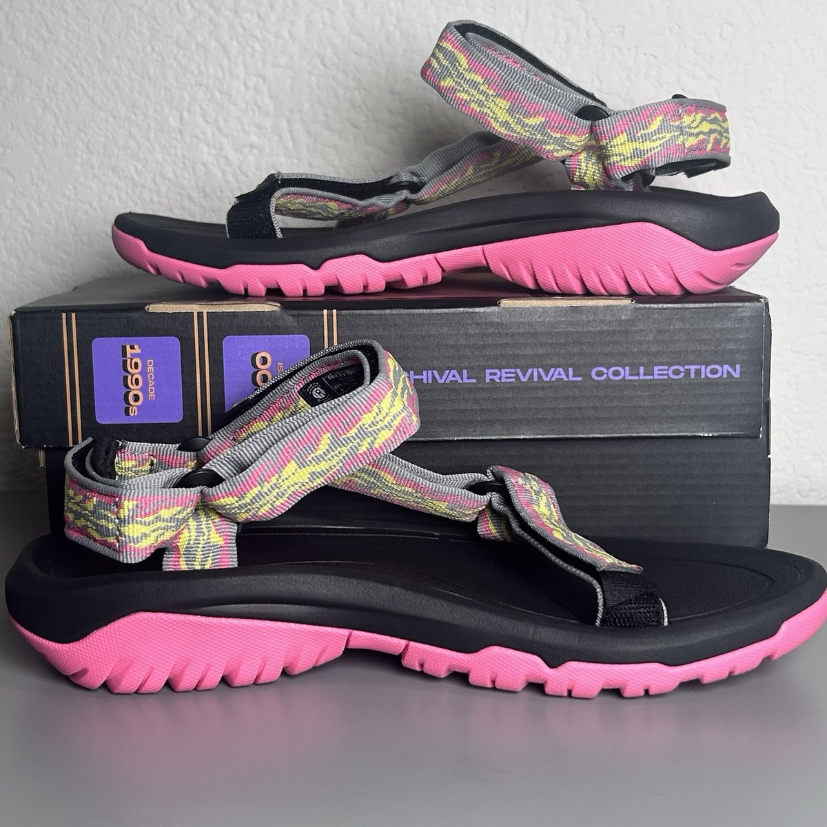 NEW Teva 1990s Hurricane XLT2 Revive Pink Black Women Hiking 