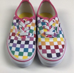 checkered slip on vans outfit