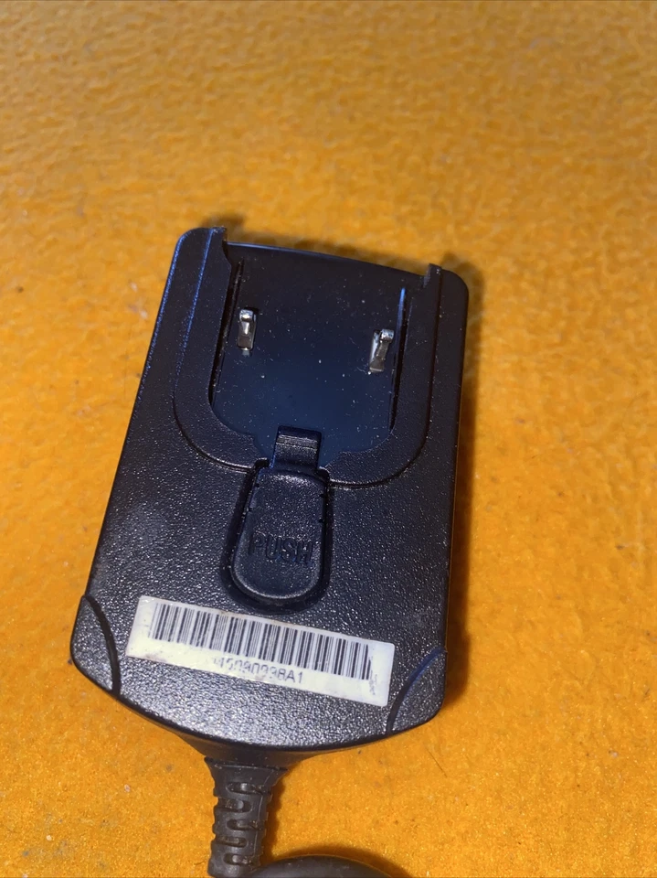 Blackberry PSM05R-050CHW AC Power Supply Adapter-Charger (Mini USB). - Image 3 of 4