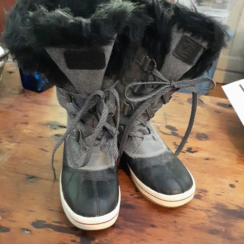 Waterproof Duck Boot Faux Fur Trim 