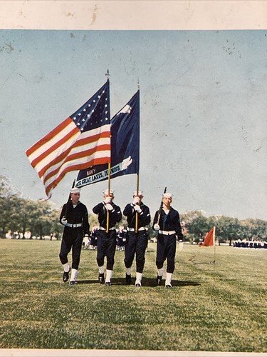 Estados Unidos 1962 Revisión de graduación de reclutas del Centro de Entrenamiento Naval Great Lakes, Illinois - Imagen 2 de 9