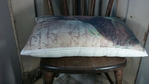SHABBY PRIMITIVE VINTAGE STYLE EASTER BUNNY RABBIT GARDEN SUMMER SPRING PILLOW - Picture 4 of 9