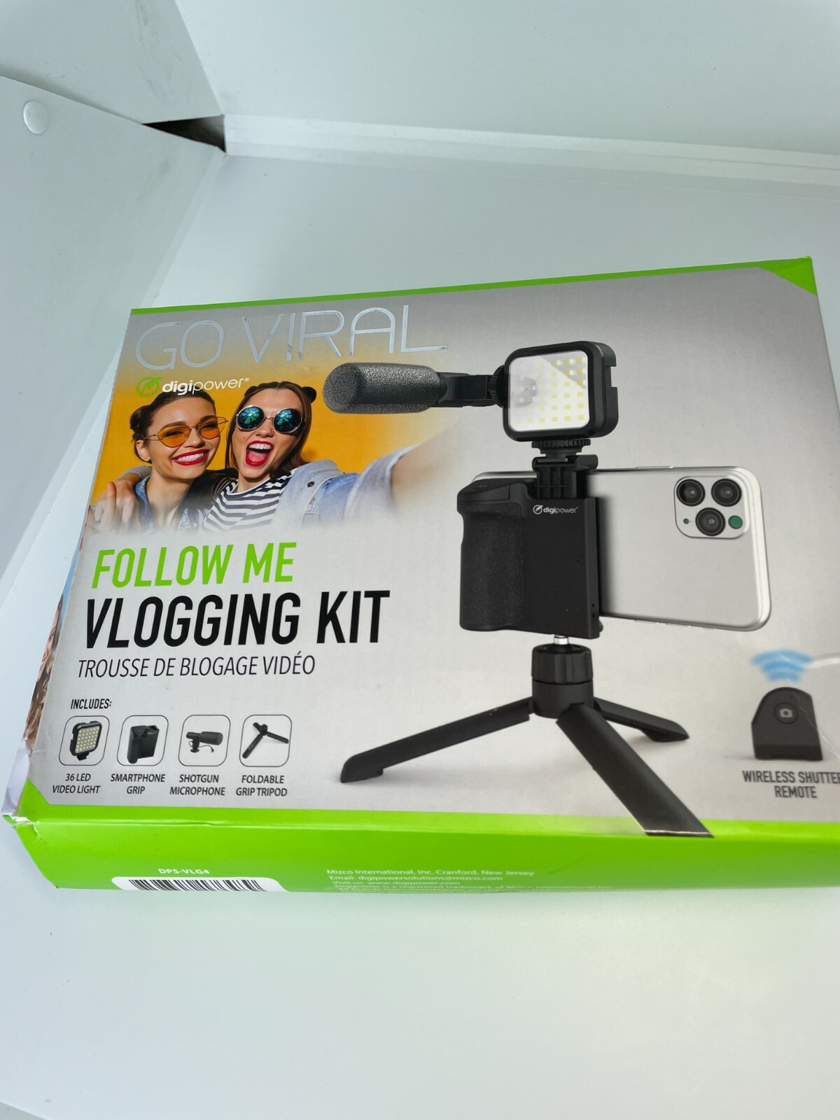 Digipower Follow ME Vlogging Kit for iPhones 15 14 13 Samsun