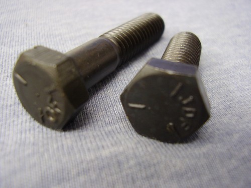 Ford Essex V6 High Tensile Self-Colour BLACK Alternator Bracket Bolts & Washers - Picture 3 of 4