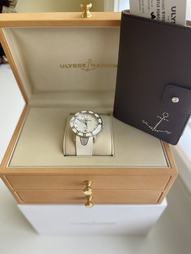 Ulysse Nardin Lady Marine Diver 40mm Diamond Ladies Watch 8103-101