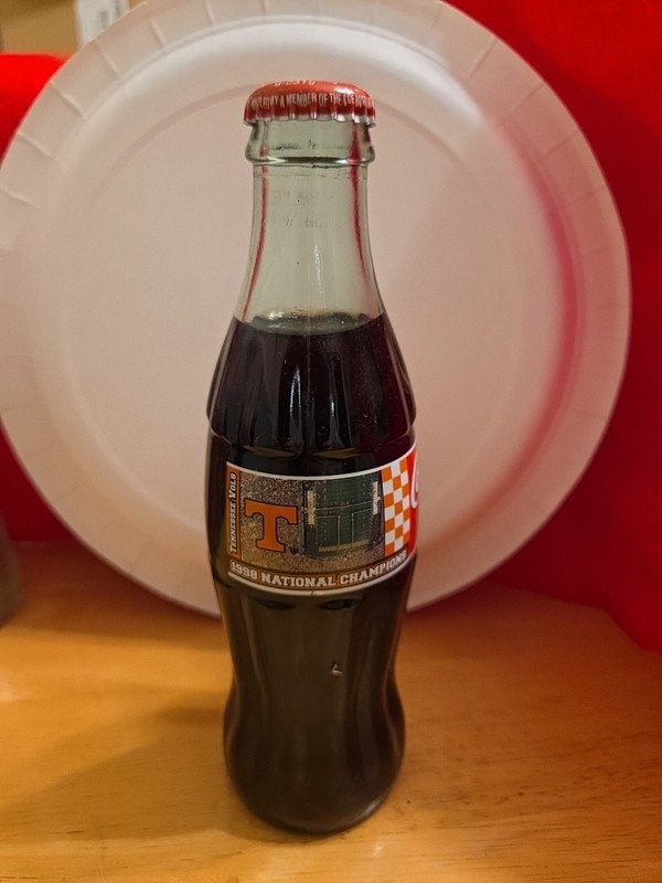 Coca Cola - 1998 Tennessee Volunteers National Champions (Single 8 Oz Bottle)