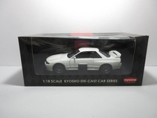 1/18 Kyosho Nissan Skyline Gt-R Gtr Bnr32 Medium Mini Car White
