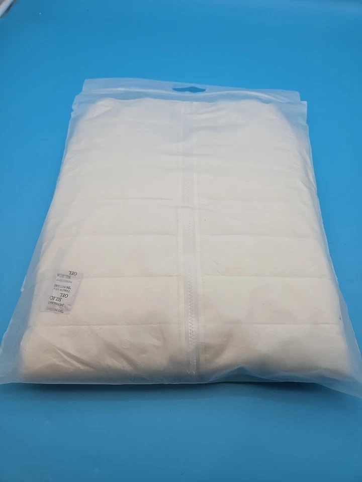 Hard Rock Hotel & Casino Atlantic City White Puffer Jacket NWT Size 3XL - Image 4 of 4