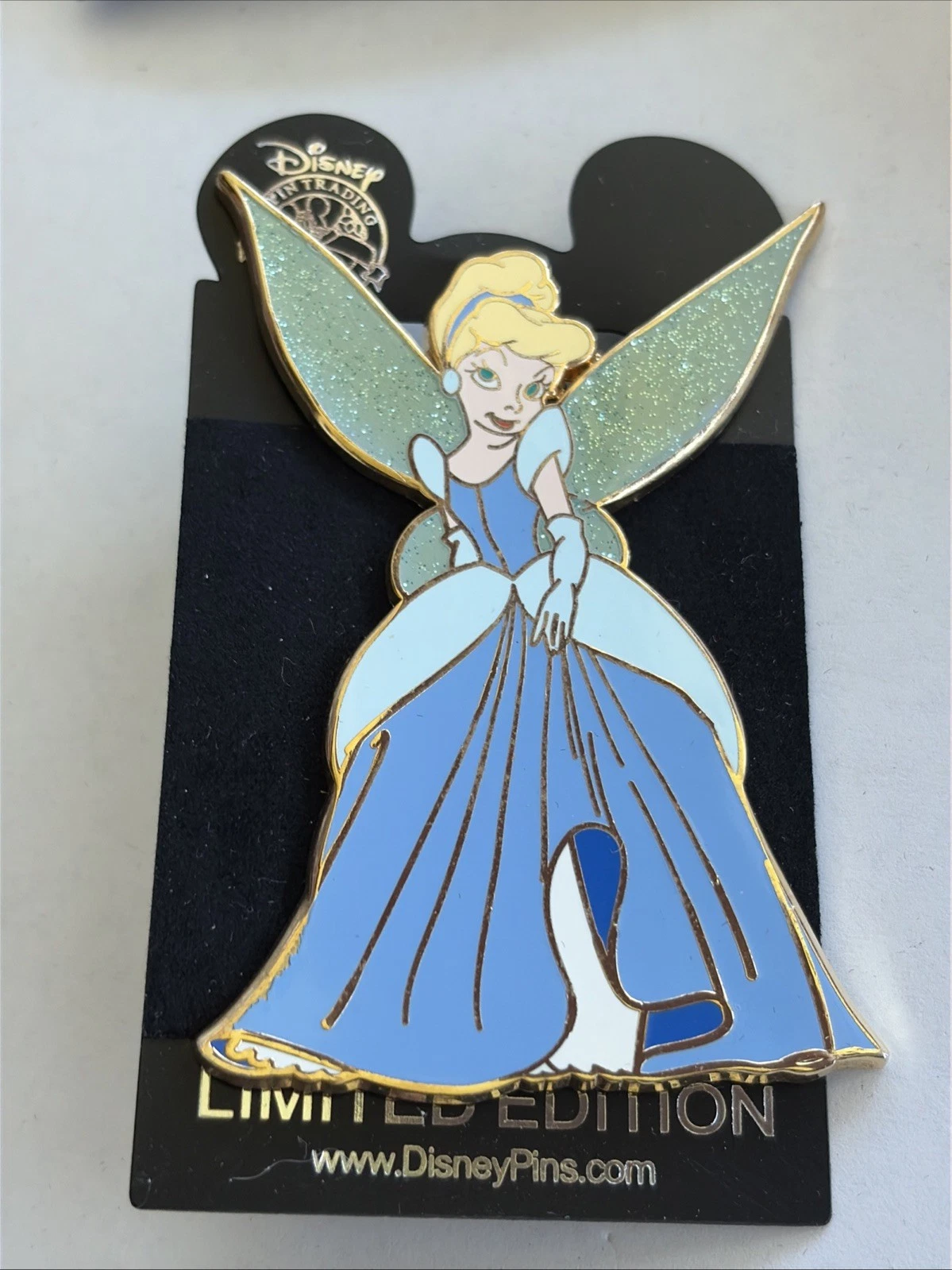 New ListingDisney Pin Trading Pin Tinker Bell LE 300 LE300 NEW On Card MINT v68