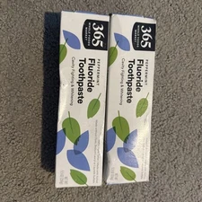2 New 365 Whole Foods Market Fluoride Cavity Fighting and Whitening Toothpaste