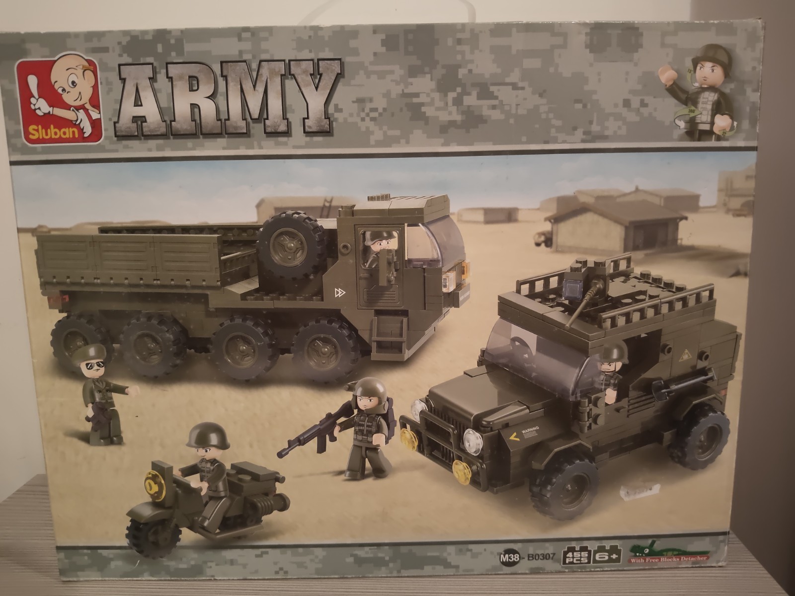 Juego de construcción Sluban Army M38-B0307 455 piezas 6+ vehículos y minifiguras