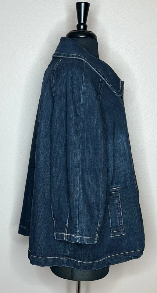 LIVE A LITTLE LAL Dark Blue 3/4 Sleeve Denim Jacket Plus Size Peter Pan Collar - Image 2 of 4