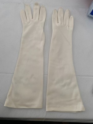 Long White Nylon Vintage Gloves (6 1/2)