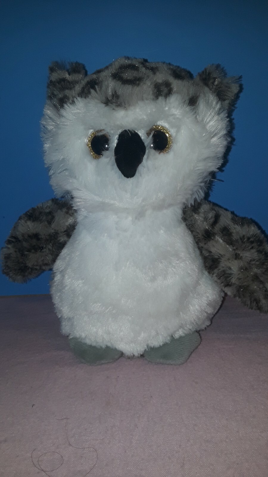 Snuggable Plush White Grey 9"
