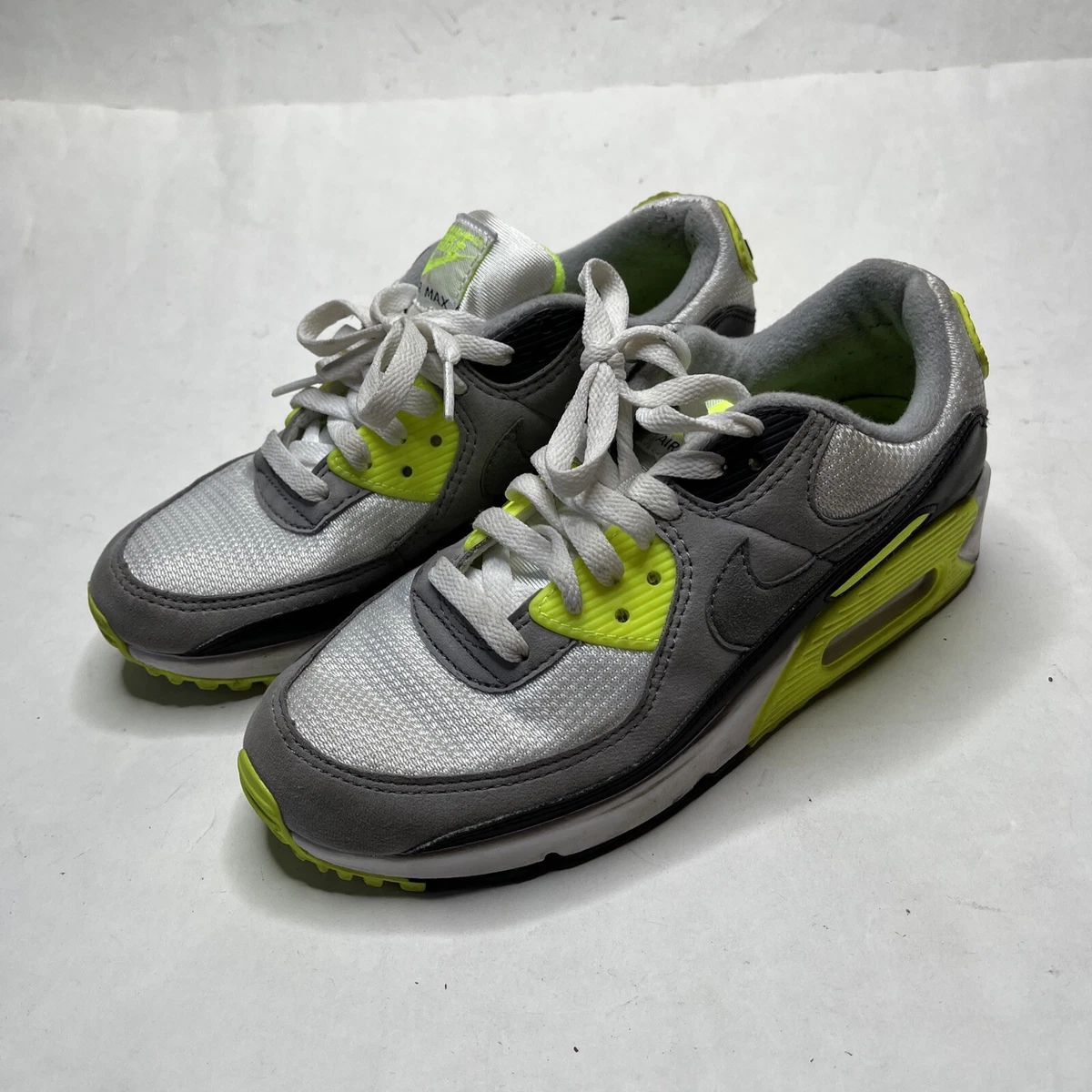 Lime green top nike shoes