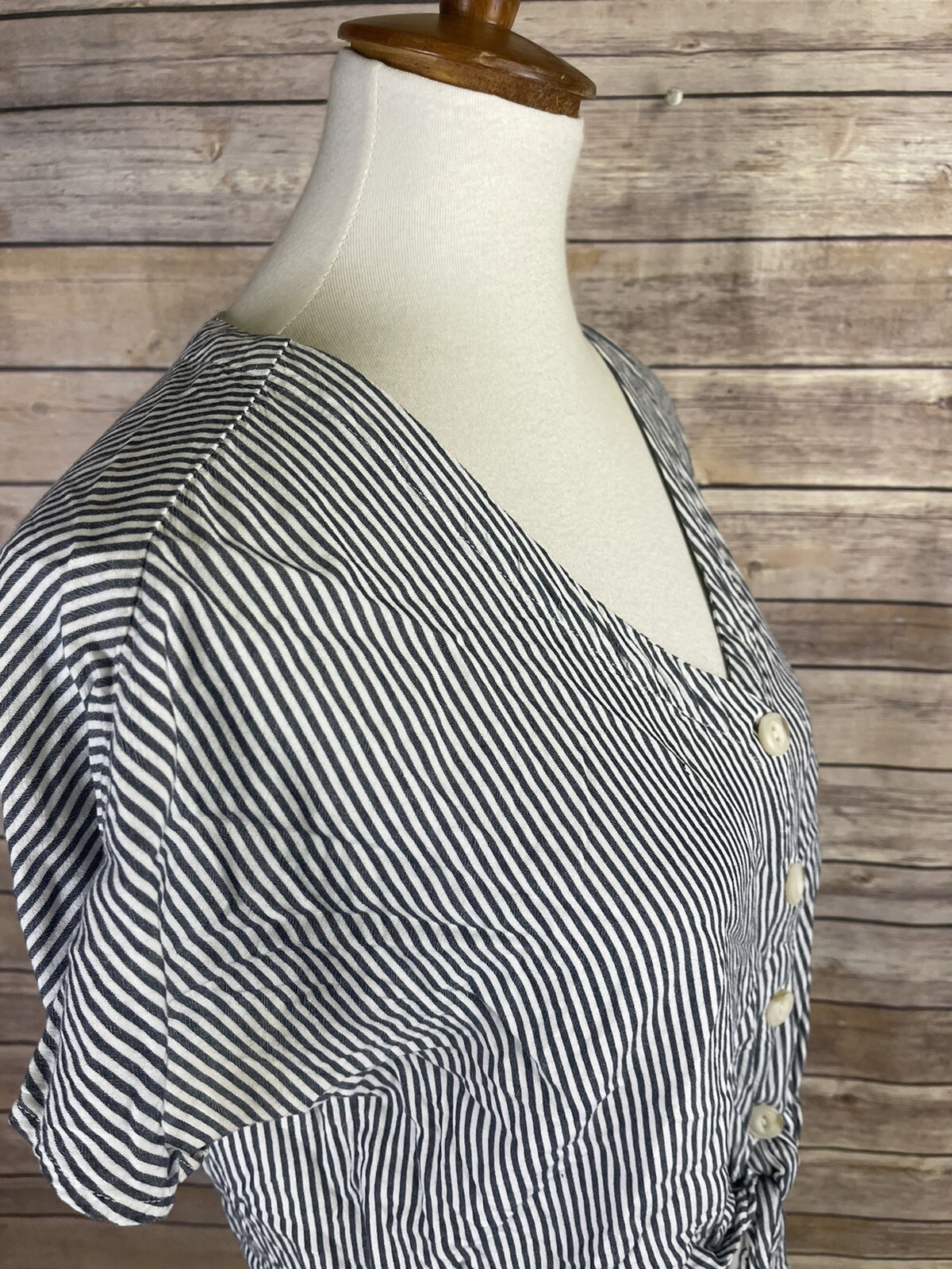 Universal Thread Small Cropped Tie Front Blouse B… - image 7