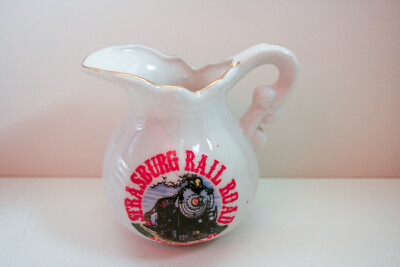Strasburg Rail Road Souvenir Creamer, Pennsylvania, Steam Locomotive, Gold Trim