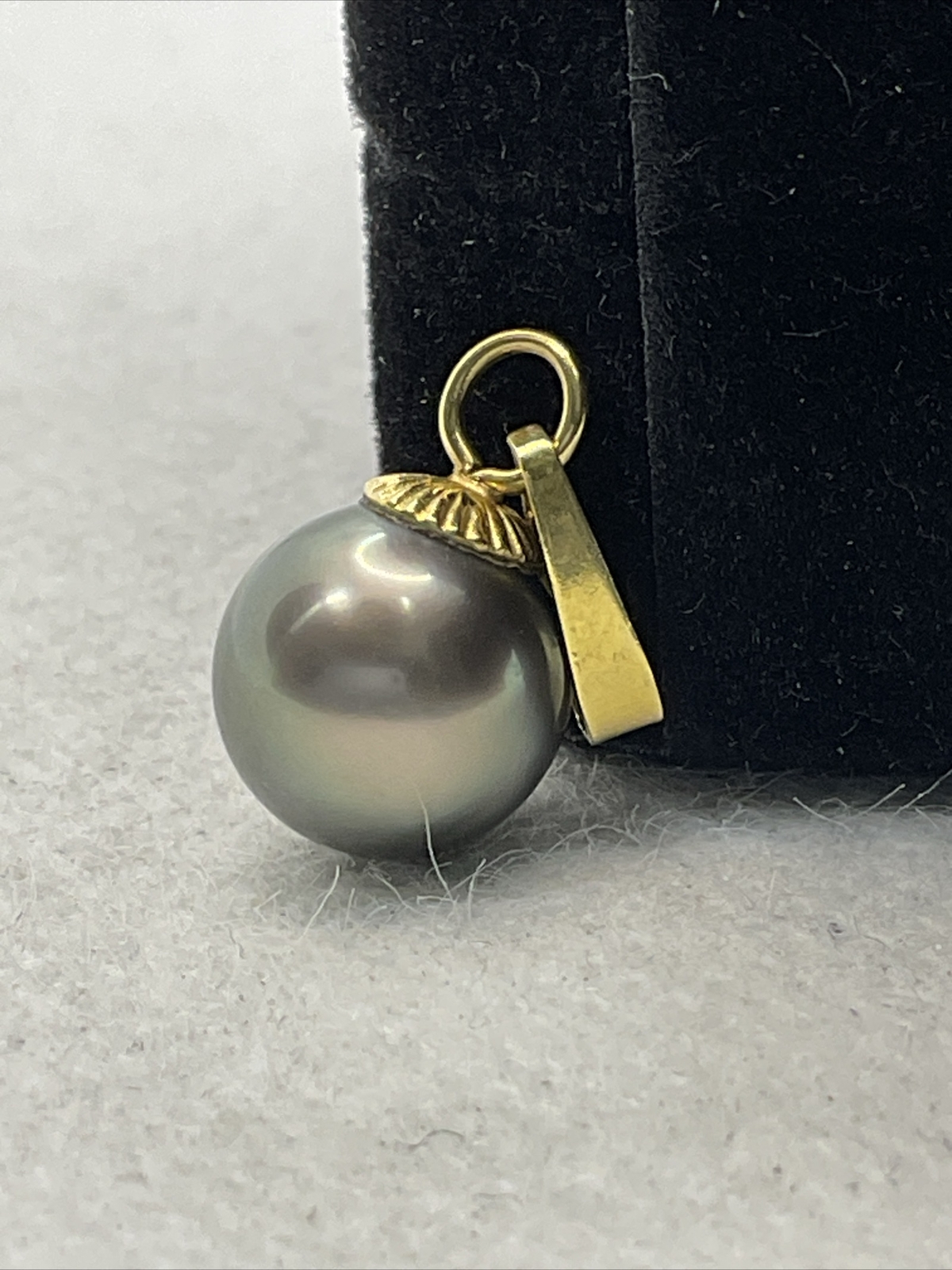 TINY ELEGANT Solid 18K (750) Yellow Gold Black Ta… - image 14