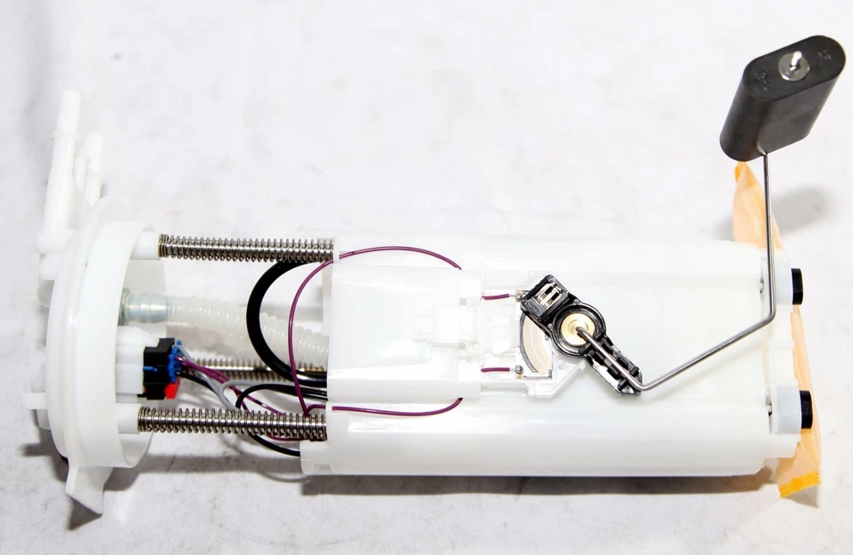 Conjunto de bomba de combustible E3539M sin sensor de presión para 02-05 Chevy Venture 3,4 L V6 Foto 4 de 4