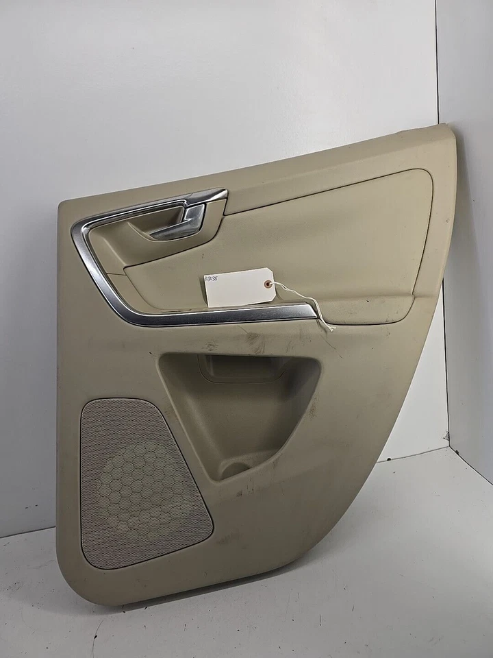 Panel de puerta lateral derecho pasajero Volvo XC60 2010-2013 beige OEM DE241022 Foto 3 de 4