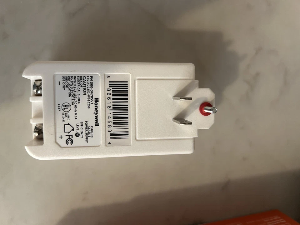 Honeywell Lynx L7000 usado con dos sensores de movimiento Foto 4 de 4