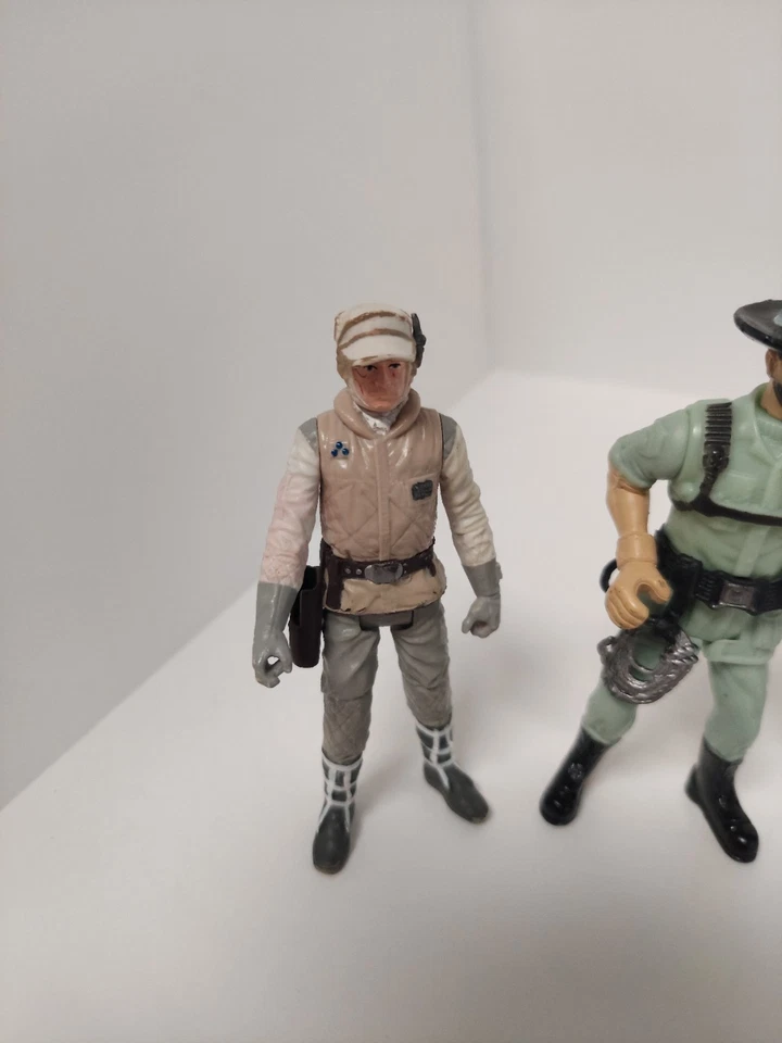 Lote de 8 figuras de acción - algunas de colección - Robocop, GI Joe, policía, Star Wars, Robinhood Foto 4 de 4