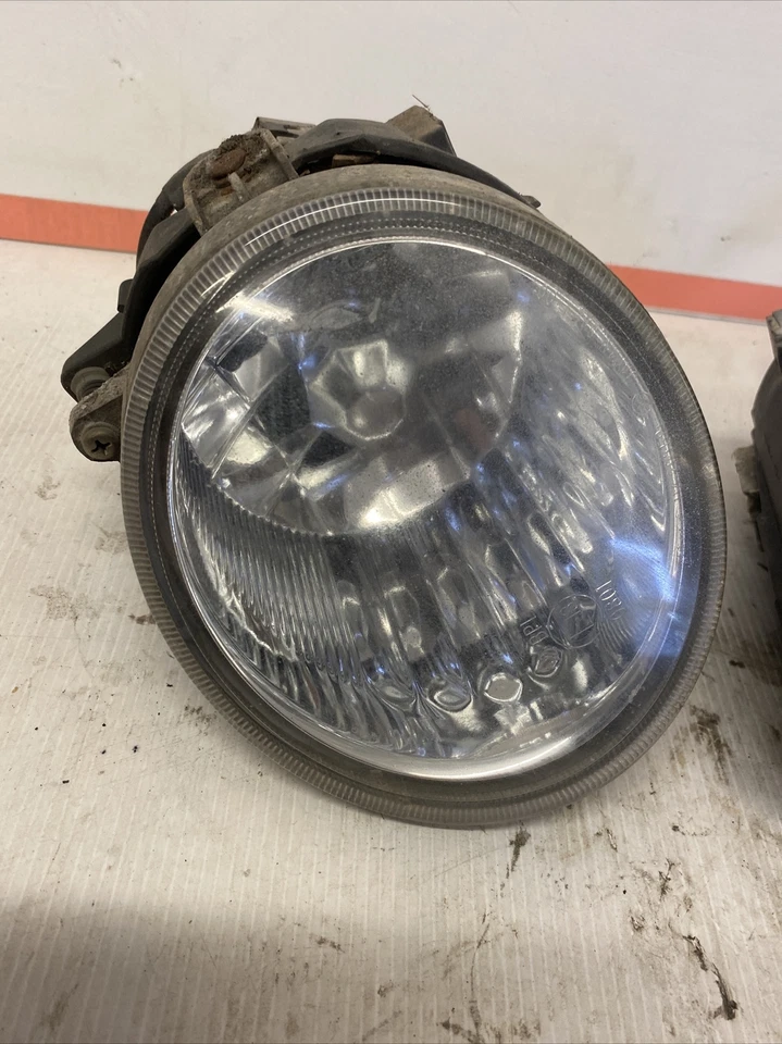 Subaru 2006-2009 Outback Legacy par de luces antiniebla delanteras 11420791 Foto 4 de 4