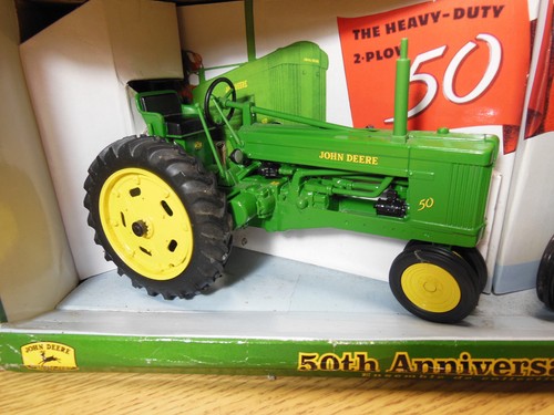 Ertl John Deere 50° Anniversario 50 e 60 Serie 1/16 Die Cast - Foto 7 di 7