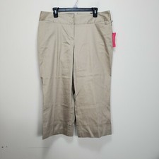 Lane Bryant Pants Size 18 Crop Tan Solid Capri NWT Flat Front Double Button