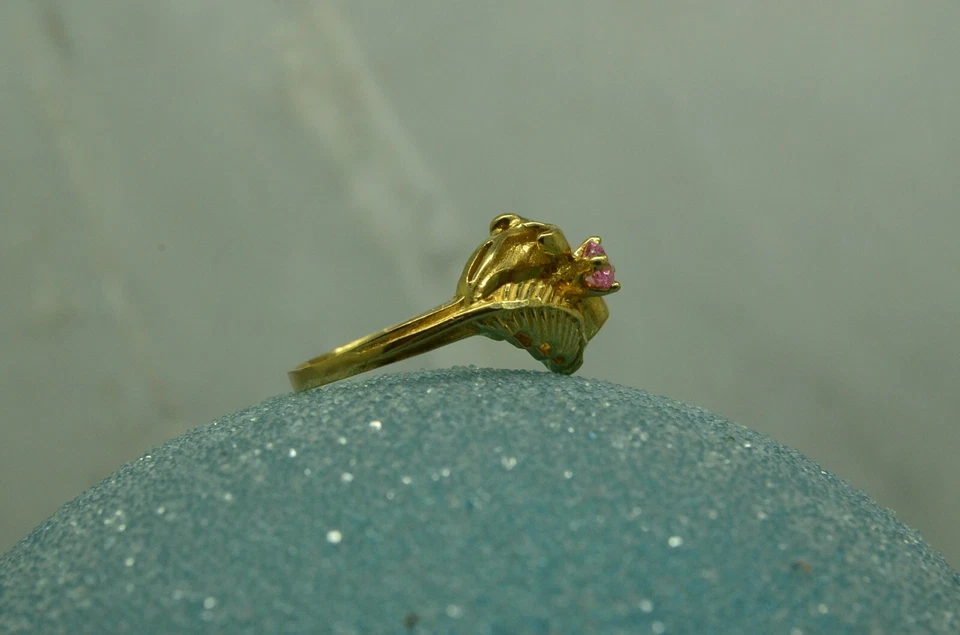 Anillo solitario circonita cúbica púrpura claro redondo oro amarillo 14K talla 6 Foto 3 de 4