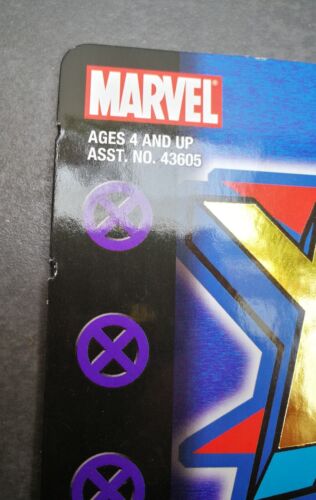 X-Men Classics Wolverine with Mutant Water Blaster Blaster Toy Biz 2000 Unopened - Picture 11 of 12