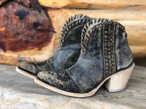 circle g corral distressed boot