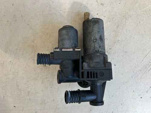 BMW 318i E46 2.0 105kW 2002 Zusatzwasserpumpe 8369807