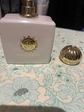 Honour Woman Amouage 香水- 一款2011年女用香水