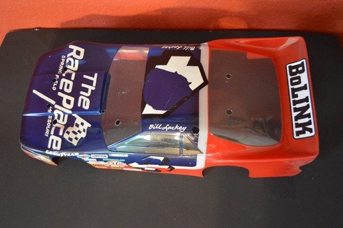 Carrocería de coche de carreras de radiocontrol pintada de plástico, rojo, blanco, carcasa azul, Bill Lackey #4,1/10? - Imagen 2 de 7