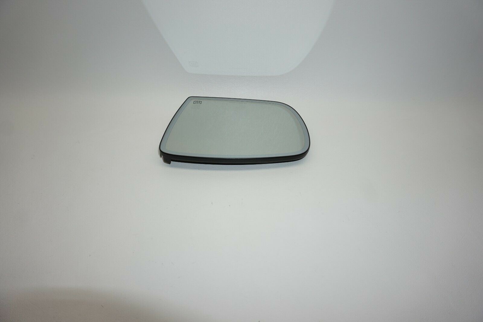 Maserati Ghibli 2014-2016 LEFT Mirror glass P/N 673002020