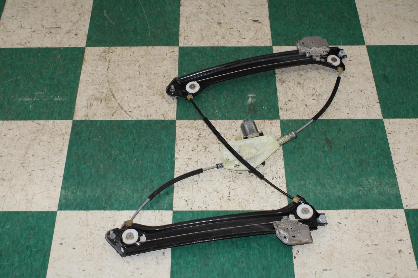 19-24 Continental GT Gtc Passenger RH Door Power Window Regulator OEM Factory OE