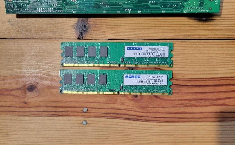 Placa madre XFX 680i LT SLI nForce LGA 775 sin CPU 8 GB DDR2 RAM - sin probar tal cual Foto 3 de 3