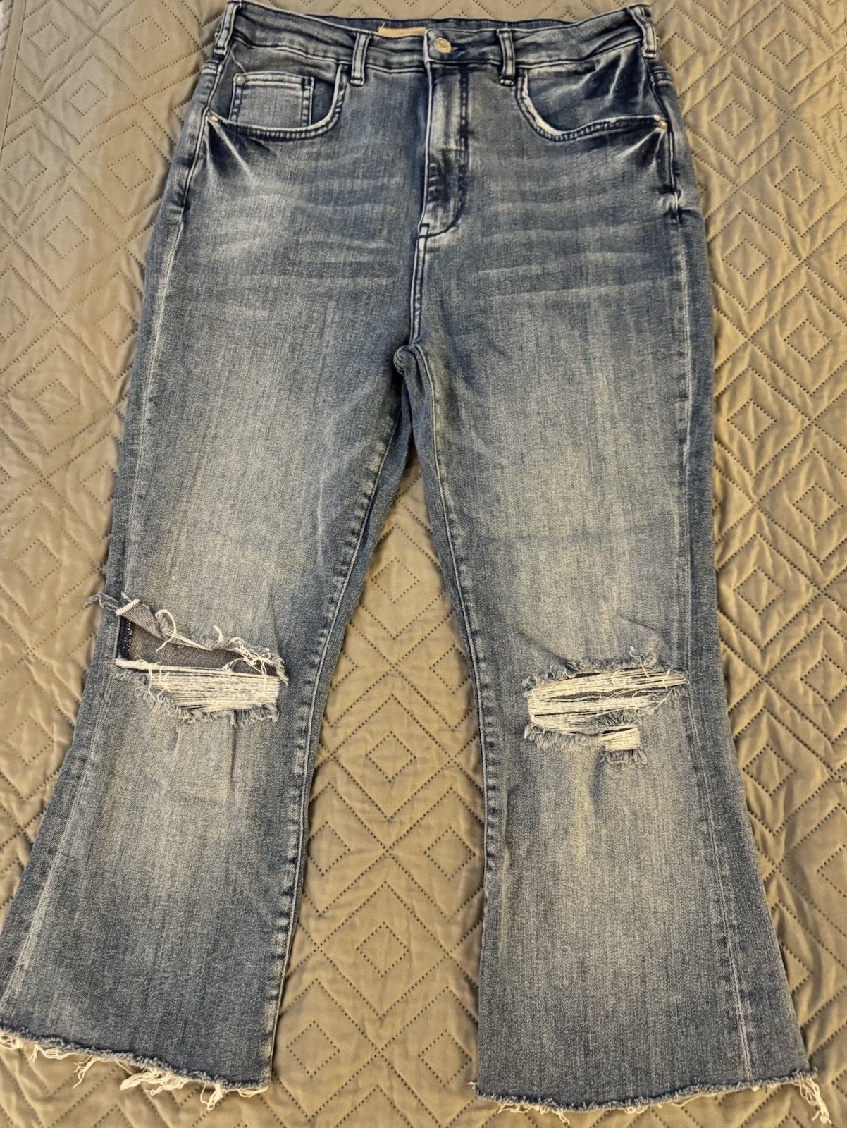 Distressed Flared Blue Denim Jeans with Fringe Hem, Stretch, 5-Pocket